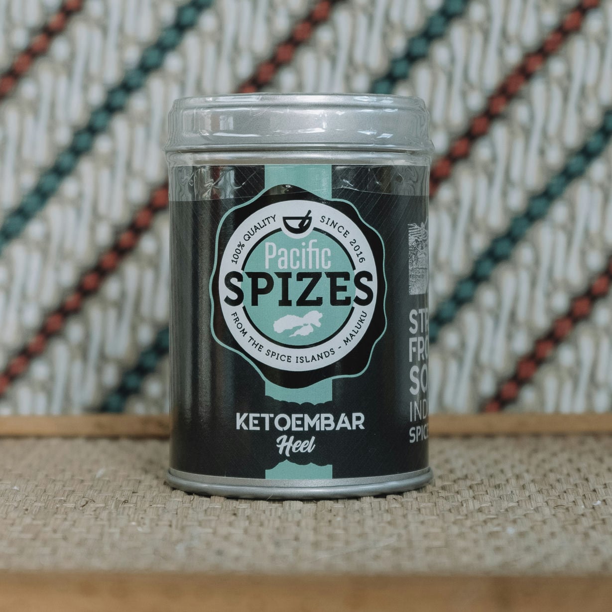 Ketoembar heel van Pacific Spize. Ketoembar is het zaad van de koriander plant en is een specerij met een fruitige zoete smaak die vaak in combinatie wordt gebruikt met andere kruiden en specerijen. 