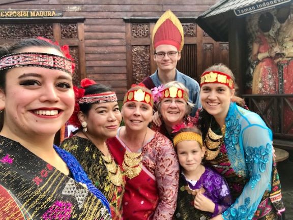 Workshop Dayak hoofdtooi