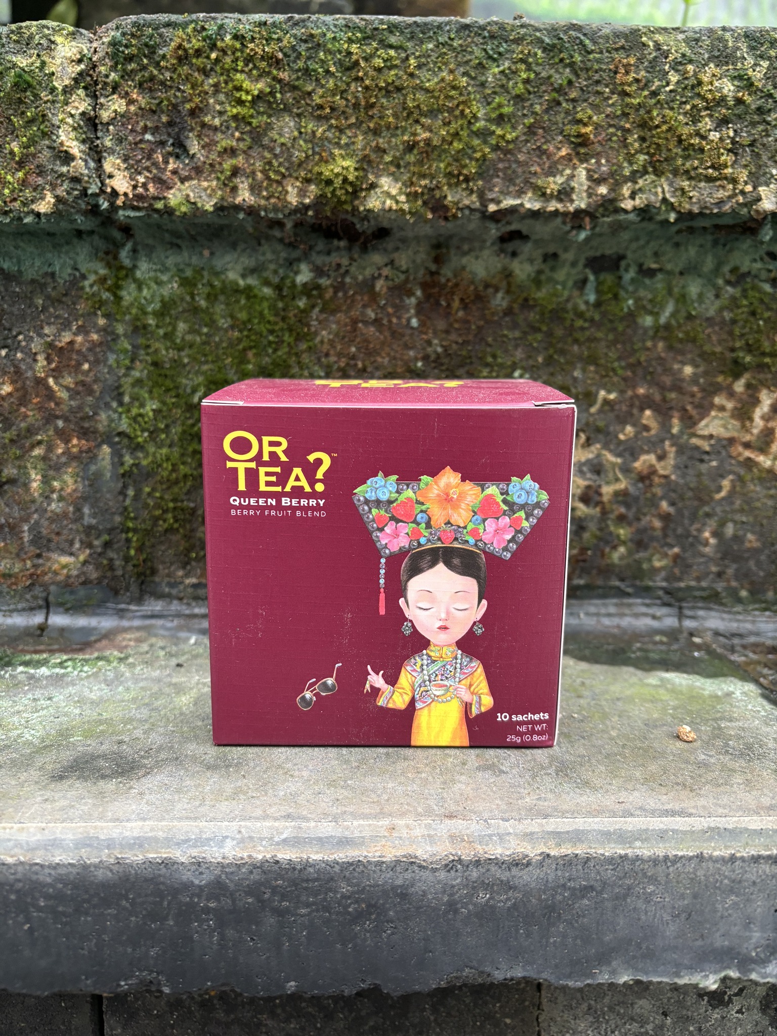 Deze lekkere thee met bessen fruit blend van Or Tea? is heerlijk voor een zoet oppeppertje! Bij dit product zitten 10 zakjes thee. 